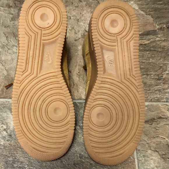 Nike Air Force 1 High LV8 (GS) 6Y - Picture 7 of 8